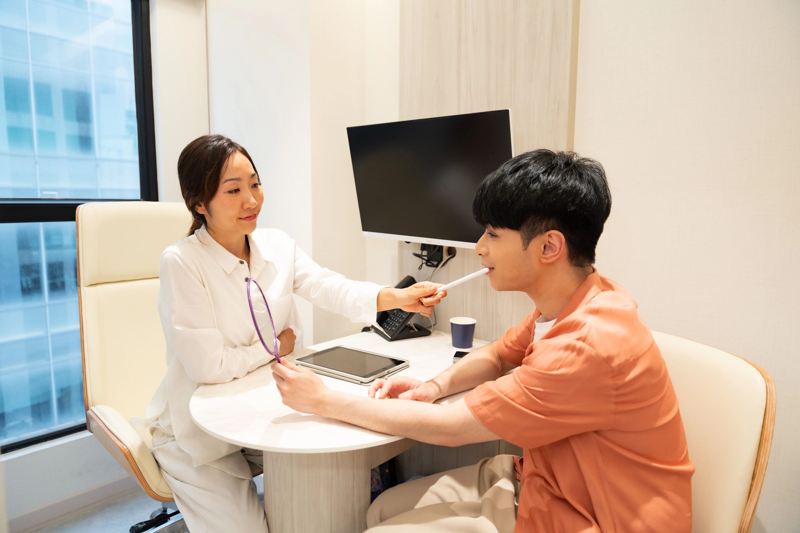 Medical consultation in a bright premium clinic